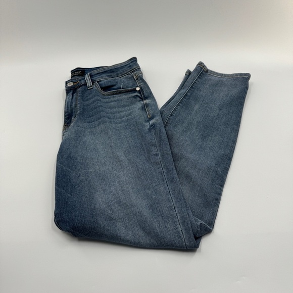 Judy Blue Denim - Judy Blue Women’s Medium Wash Slim Fit Jeans Zipper Fly Size 9/29